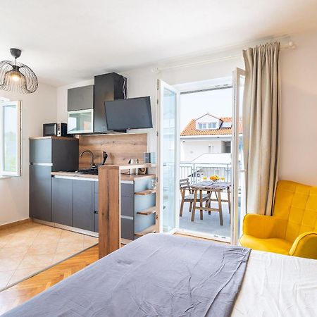 Apartments Marivo Lapad Dubrovnik Eksteriør billede